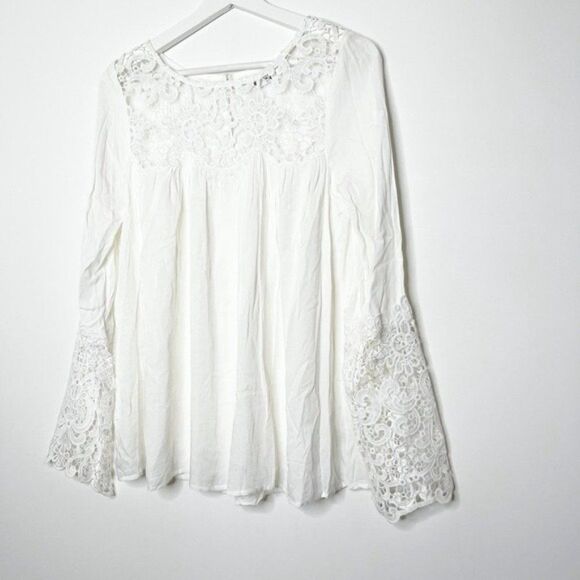 BB DAKOTA Geraldine White Top  - Picture 3 of 9